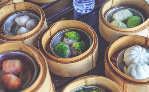 中国語で「いただきます」「ごちそうさま」はない?食事の時に使える表現やマナーを紹介!