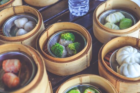 中国語で「いただきます」「ごちそうさま」はない？食事の時に使える表現やマナーを紹介！